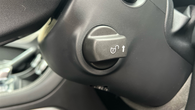 Jaguar F-Pace 2.0 P400e R-Dynamic SE Black 5dr Auto AWD Estate